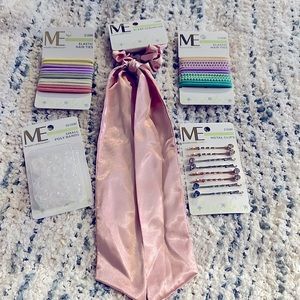 Set of 5 hair accessories ME Modern Expressions scrunchie bands ties cli…